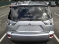 2010 Cool Silver Metallic Mitsubishi Outlander ES 4WD  photo #4