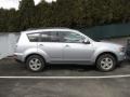 2010 Cool Silver Metallic Mitsubishi Outlander ES 4WD  photo #7