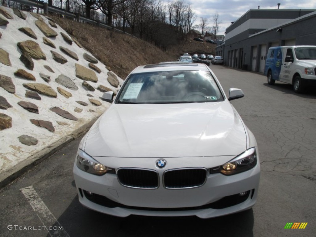 2015 3 Series 320i xDrive Sedan - Alpine White / Black photo #8
