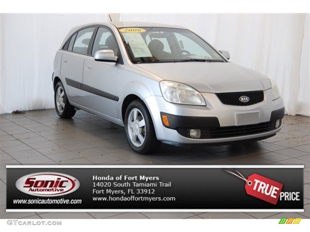 2006 Rio Rio5 SX Hatchback - Silver / Gray photo #1