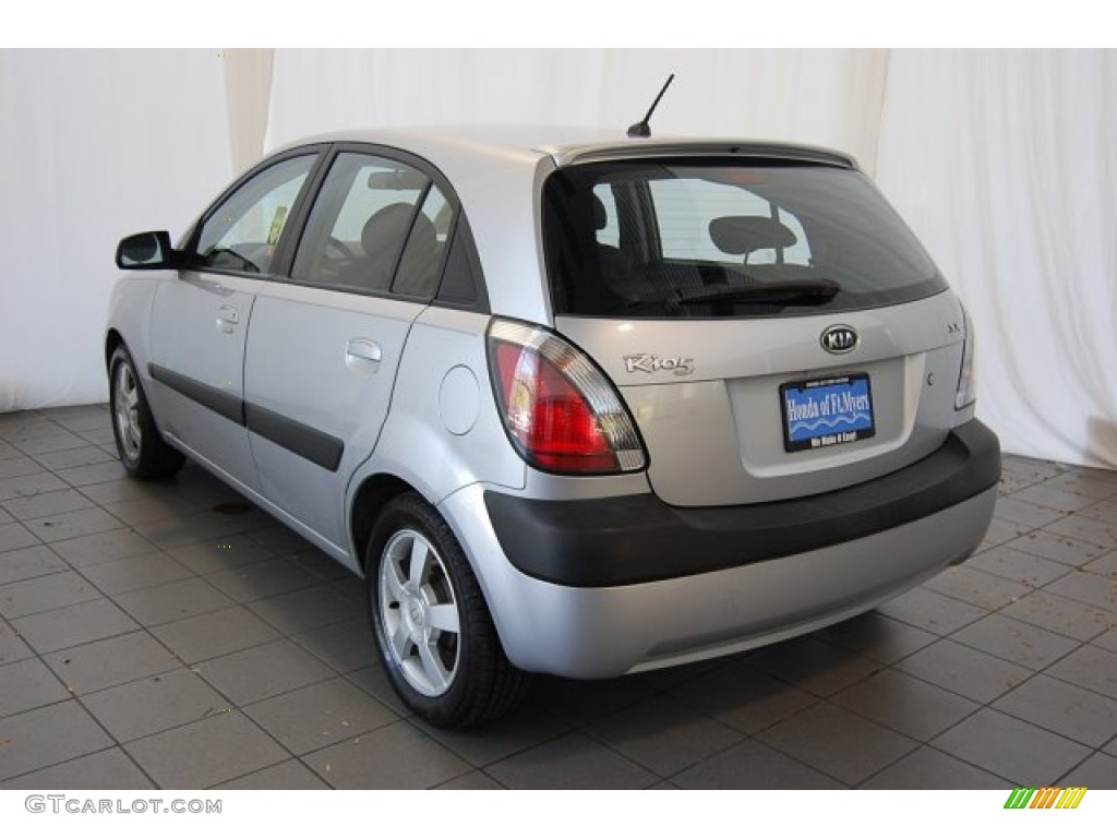 2006 Rio Rio5 SX Hatchback - Silver / Gray photo #8