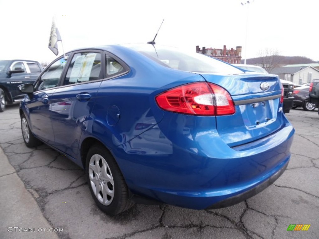 2011 Fiesta S Sedan - Blue Flame Metallic / Light Stone/Charcoal Black Cloth photo #5