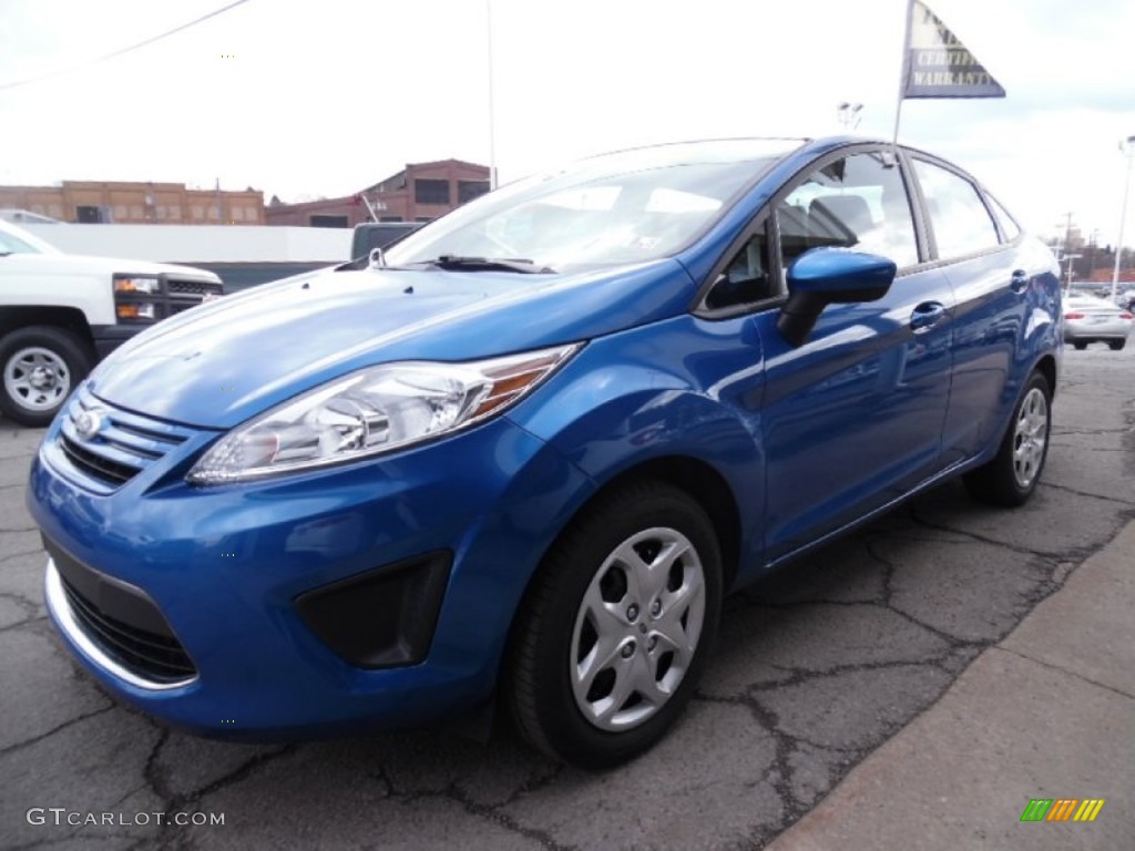 2011 Fiesta S Sedan - Blue Flame Metallic / Light Stone/Charcoal Black Cloth photo #7