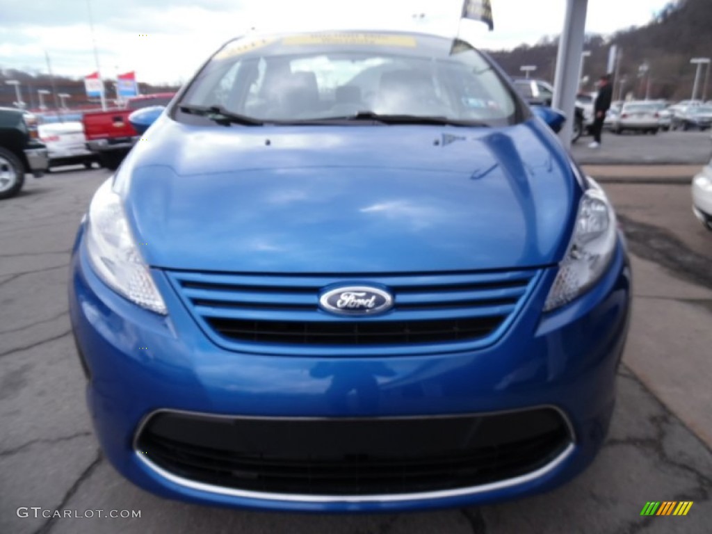 2011 Fiesta S Sedan - Blue Flame Metallic / Light Stone/Charcoal Black Cloth photo #8