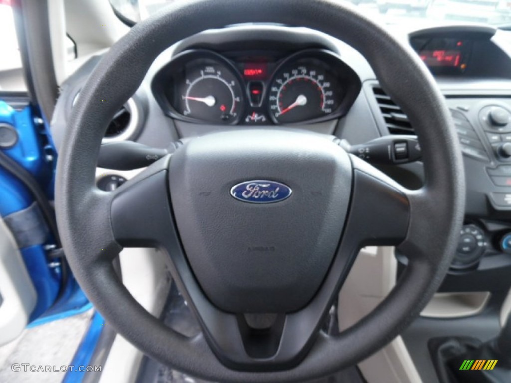 2011 Fiesta S Sedan - Blue Flame Metallic / Light Stone/Charcoal Black Cloth photo #16