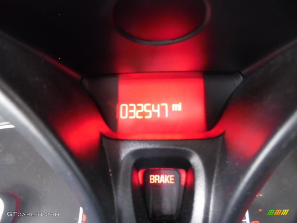 2011 Fiesta S Sedan - Blue Flame Metallic / Light Stone/Charcoal Black Cloth photo #20