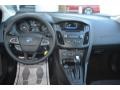 Magnetic Metallic - Focus SE Sedan Photo No. 9