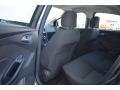 Magnetic Metallic - Focus SE Sedan Photo No. 10