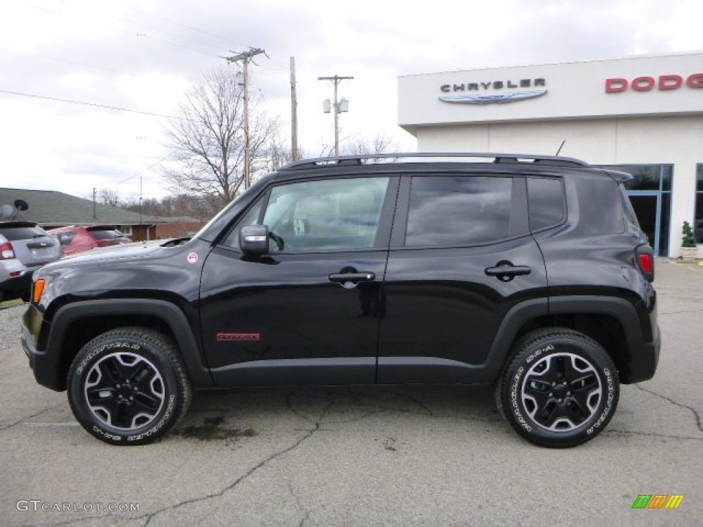Black 2015 Jeep Renegade Trailhawk 4x4 Exterior Photo #102681580