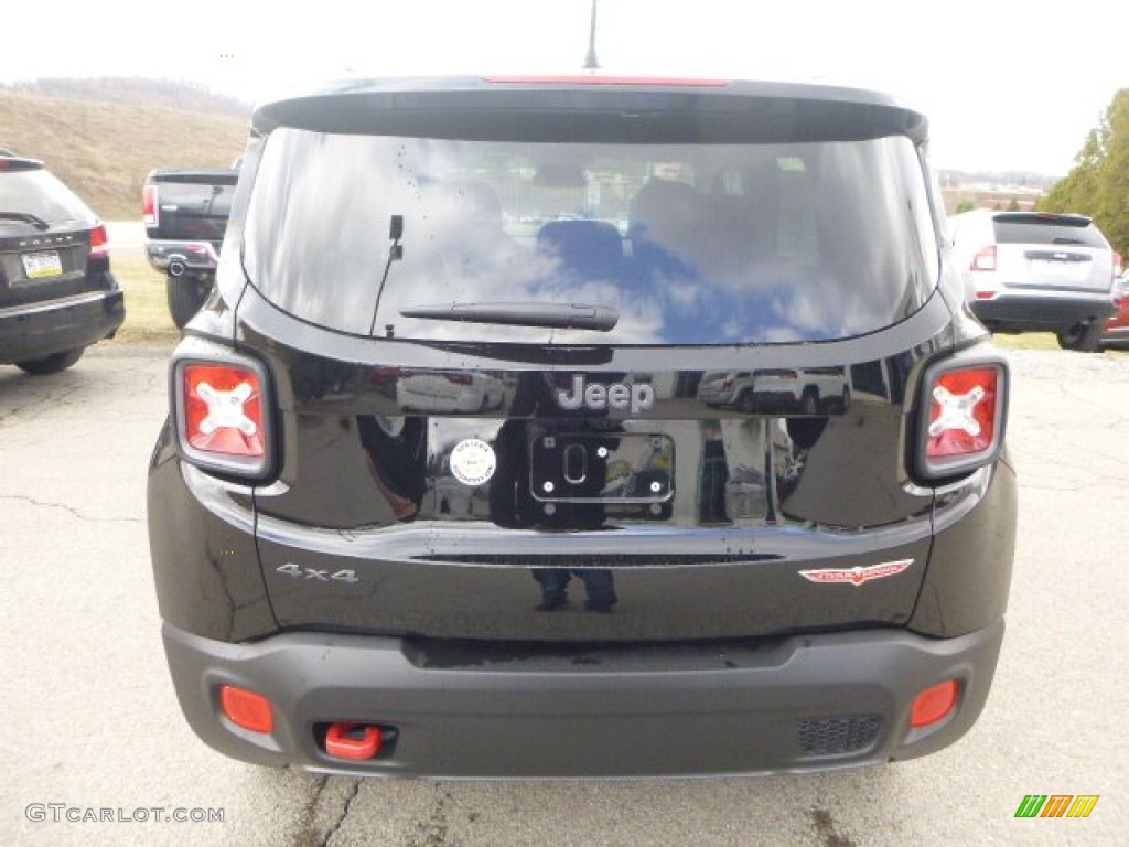 Black 2015 Jeep Renegade Trailhawk 4x4 Exterior Photo #102681640