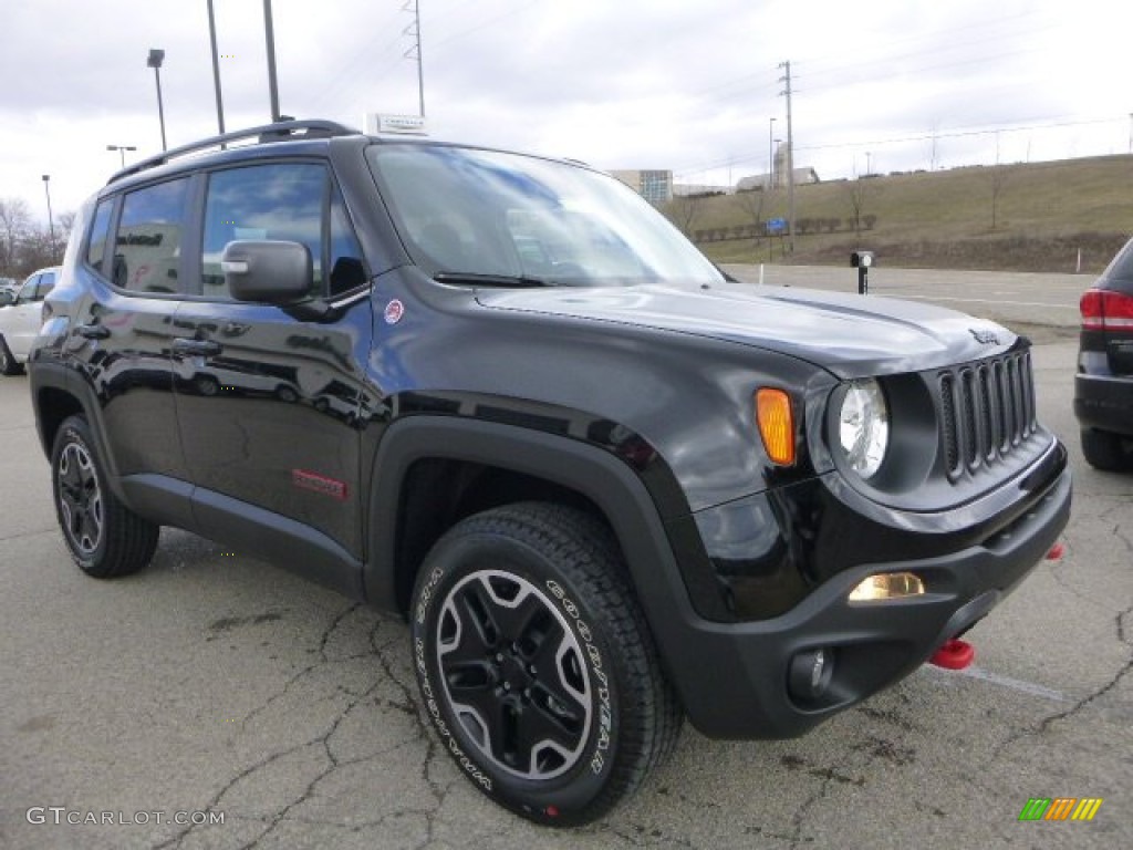 Black 2015 Jeep Renegade Trailhawk 4x4 Exterior Photo #102681712