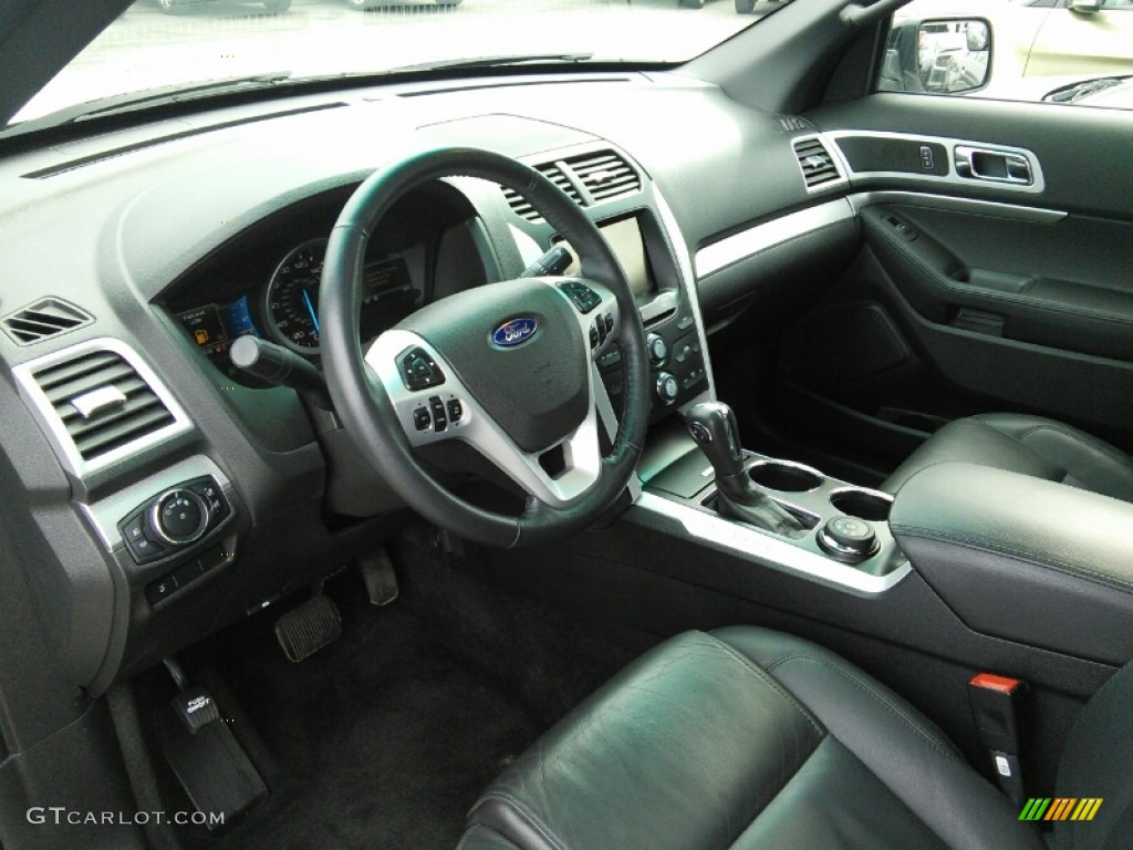 2014 Explorer XLT 4WD - Oxford White / Charcoal Black photo #7