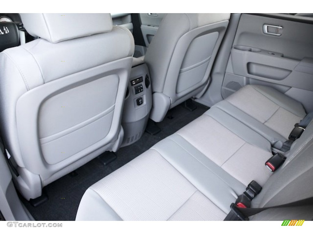 2015 Pilot EX 4WD - Alabaster Silver Metallic / Gray photo #13