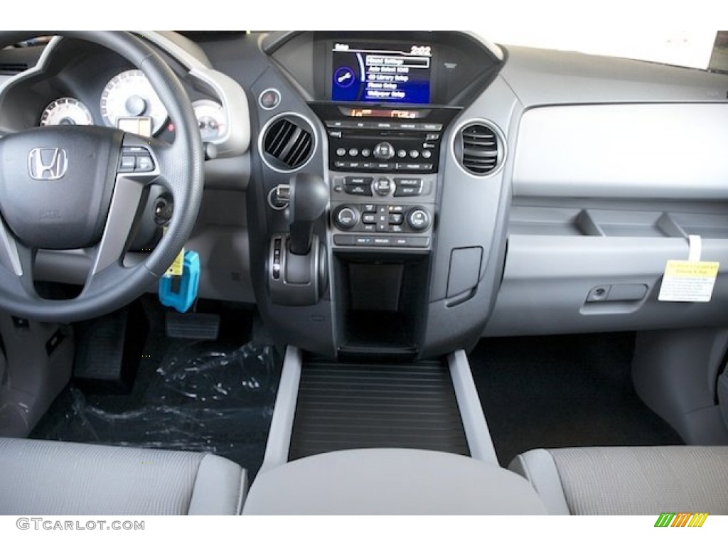 2015 Pilot EX 4WD - Alabaster Silver Metallic / Gray photo #14