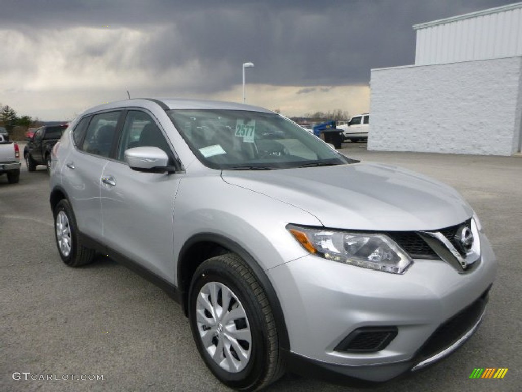 2015 Rogue S AWD - Brilliant Silver / Charcoal photo #1