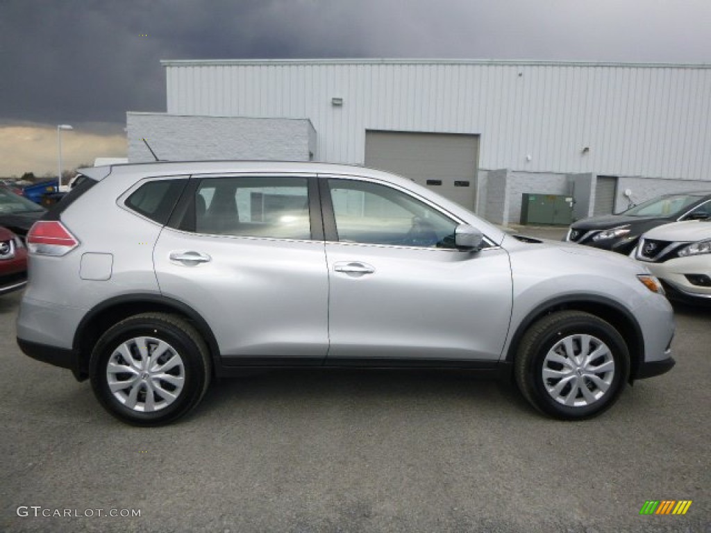 2015 Rogue S AWD - Brilliant Silver / Charcoal photo #2