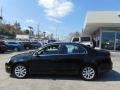 Black - Jetta SE Sedan Photo No. 6