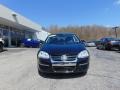 Black - Jetta SE Sedan Photo No. 8