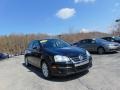 Black - Jetta SE Sedan Photo No. 9
