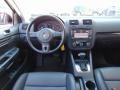 Black - Jetta SE Sedan Photo No. 17