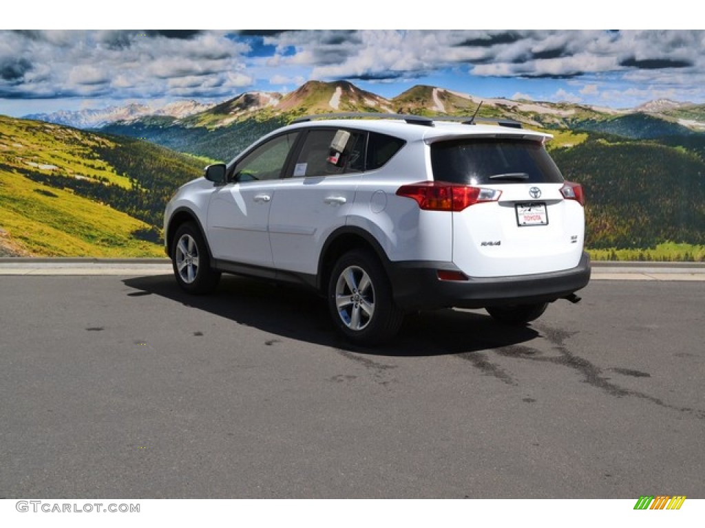 Super White 2015 Toyota RAV4 XLE Exterior Photo #102704471