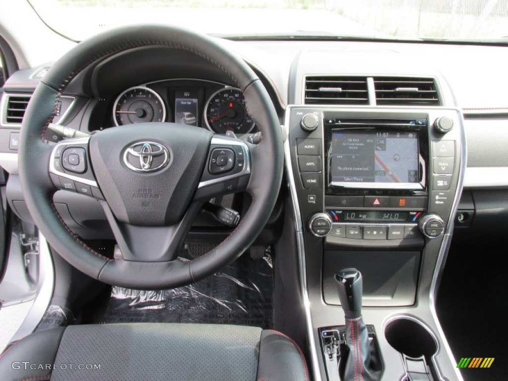 2015 Camry XSE V6 - Celestial Silver Metallic / Black photo #24