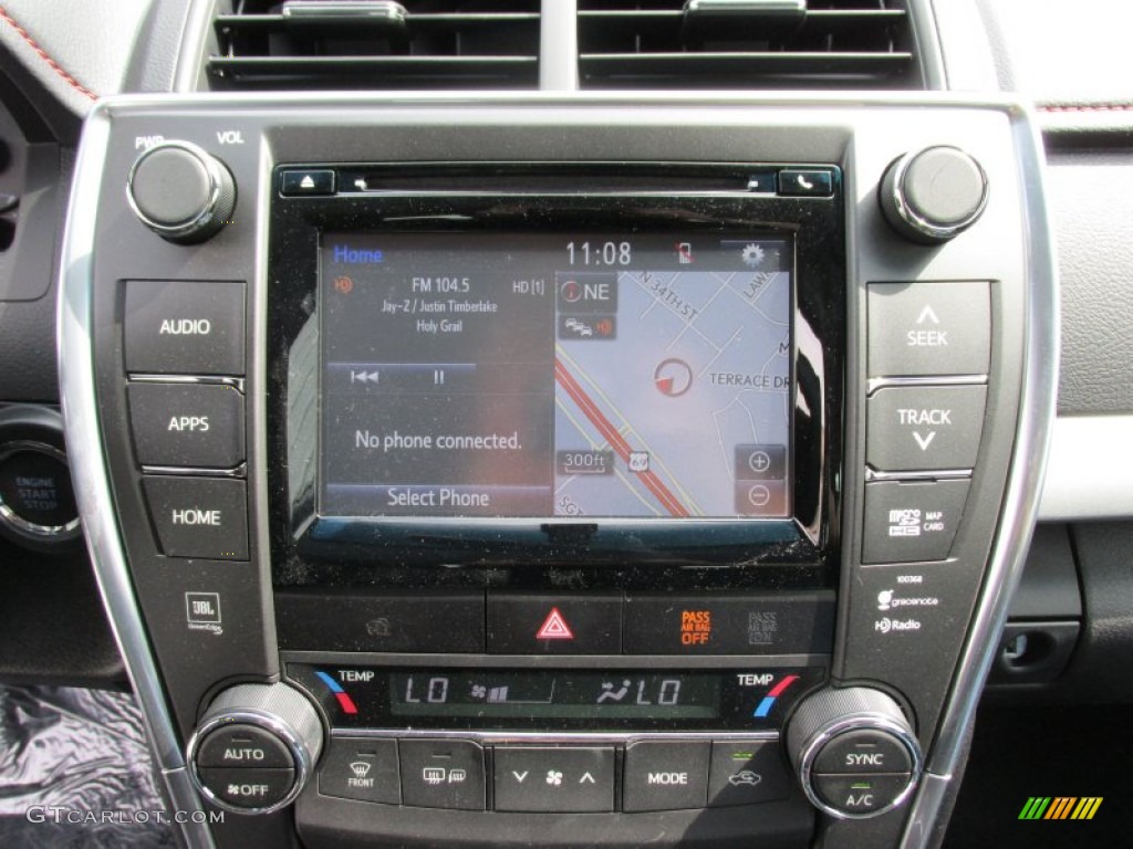 2015 Toyota Camry XSE V6 Navigation Photos
