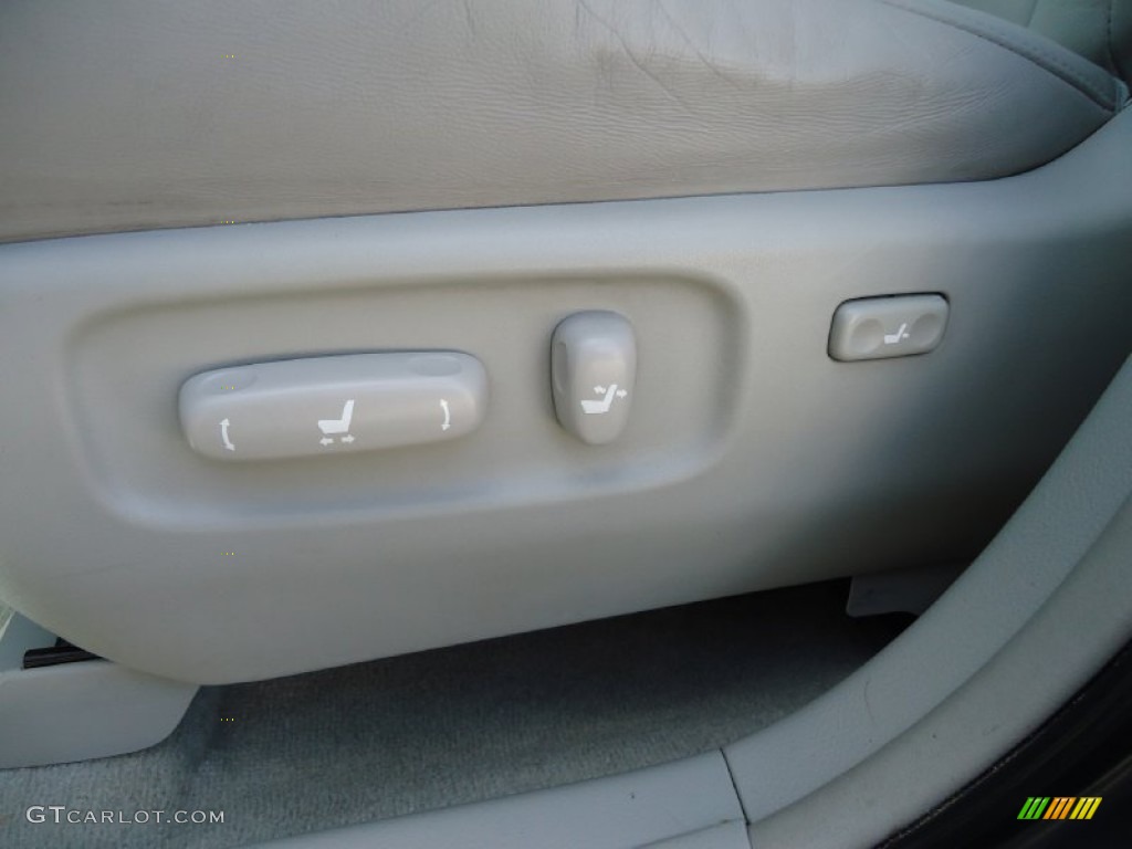 2004 RX 330 AWD - Neptune Blue Mica / Light Gray photo #20