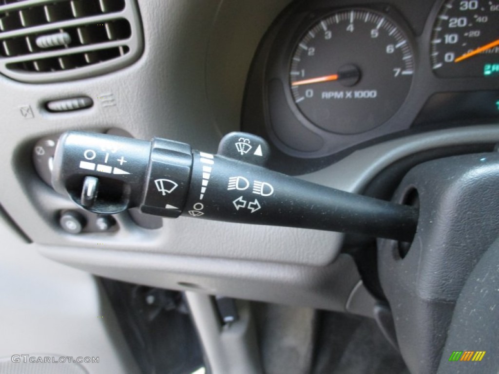 2004 TrailBlazer LS 4x4 - Dark Gray Metallic / Dark Pewter photo #35