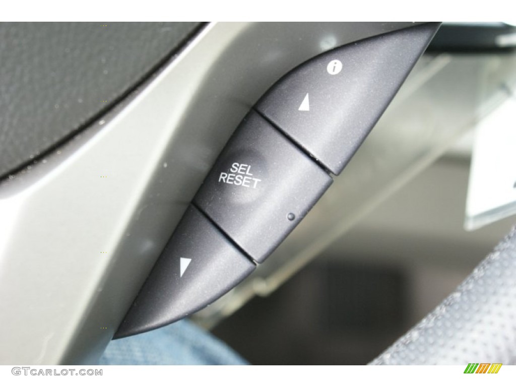 2010 RDX SH-AWD Technology - Palladium Silver Metallic / Ebony photo #42
