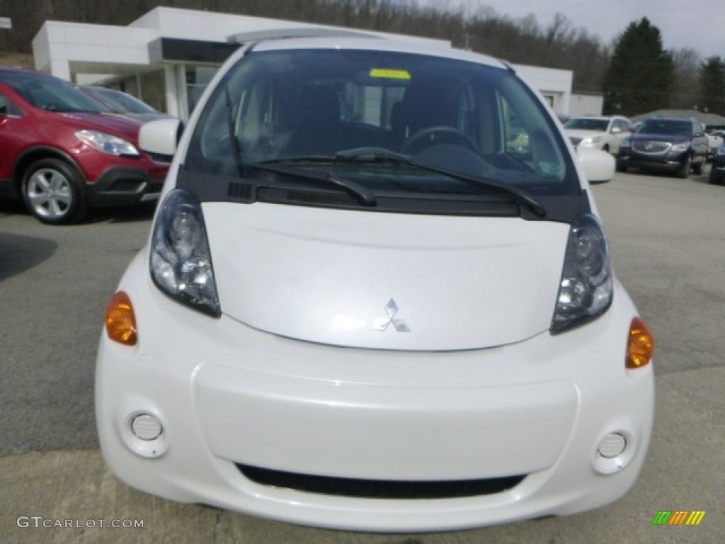 Diamond White Pearl 2012 Mitsubishi i-MiEV SE Exterior Photo #102715202