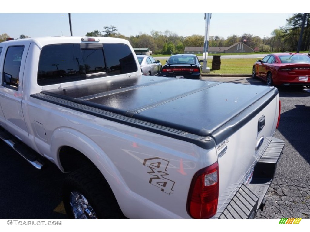 2011 F250 Super Duty Lariat Crew Cab 4x4 - White Platinum Metallic Tri-Coat / Black Two Tone Leather photo #14