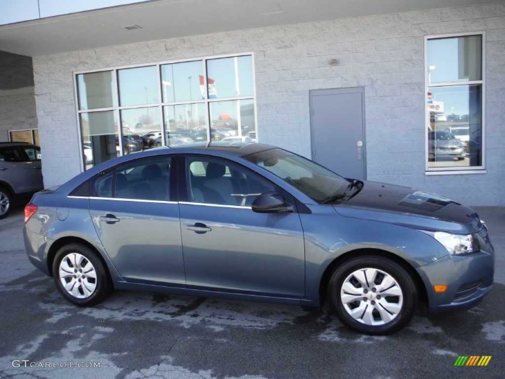 2012 Cruze LS - Blue Granite Metallic / Jet Black/Medium Titanium photo #2