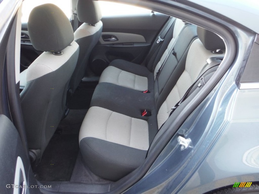 2012 Cruze LS - Blue Granite Metallic / Jet Black/Medium Titanium photo #17