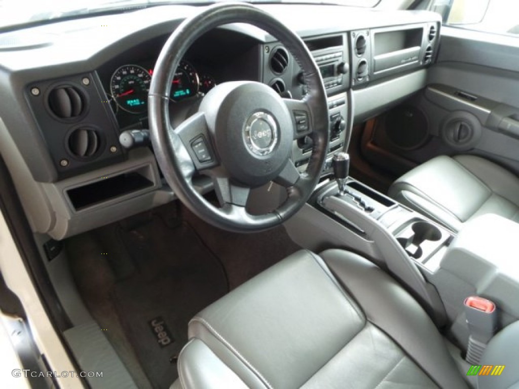 Medium Slate Gray Interior 2007 Jeep Commander Sport Photo #102721709