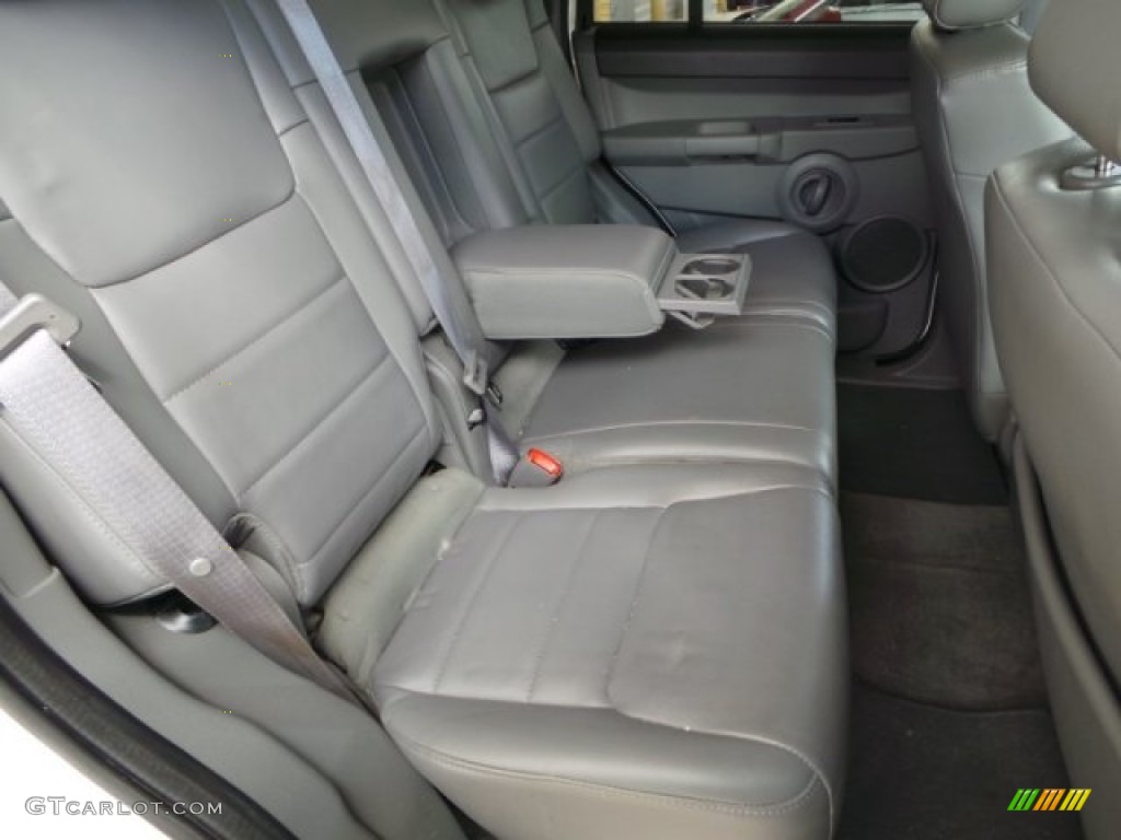 2007 Commander Sport - Stone White / Medium Slate Gray photo #35