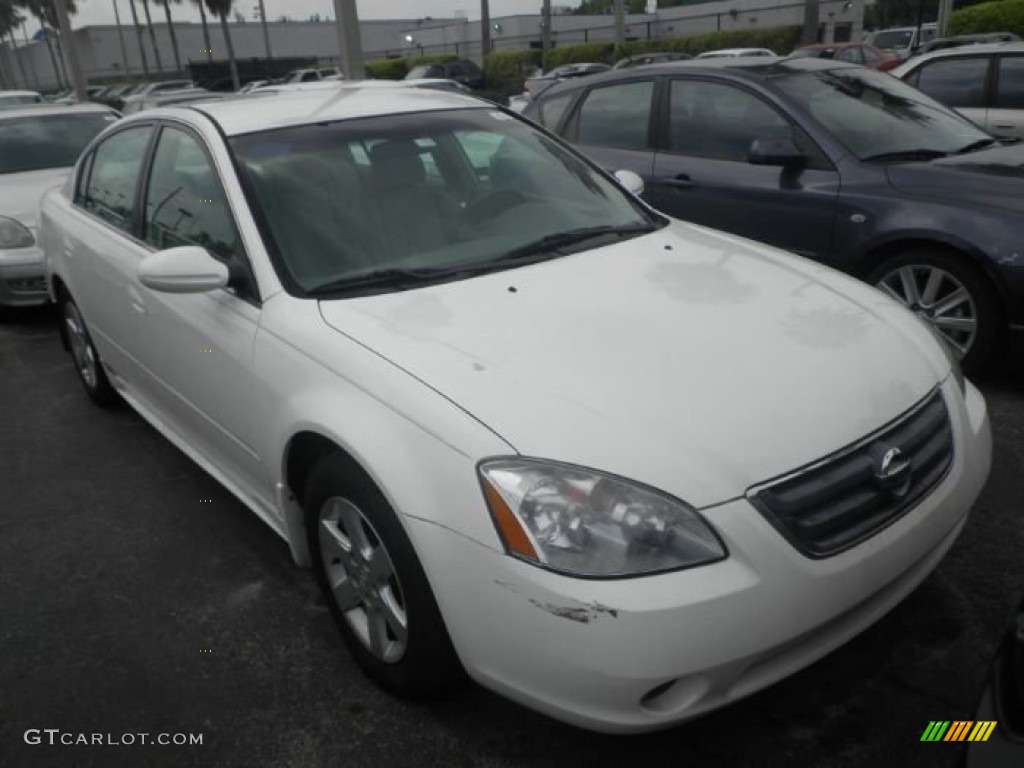 2003 Altima 2.5 S - Cloud White / Blond photo #4