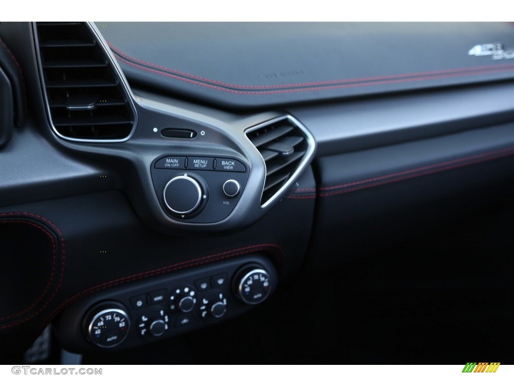2014 Ferrari 458 Spider Controls Photo #102727148