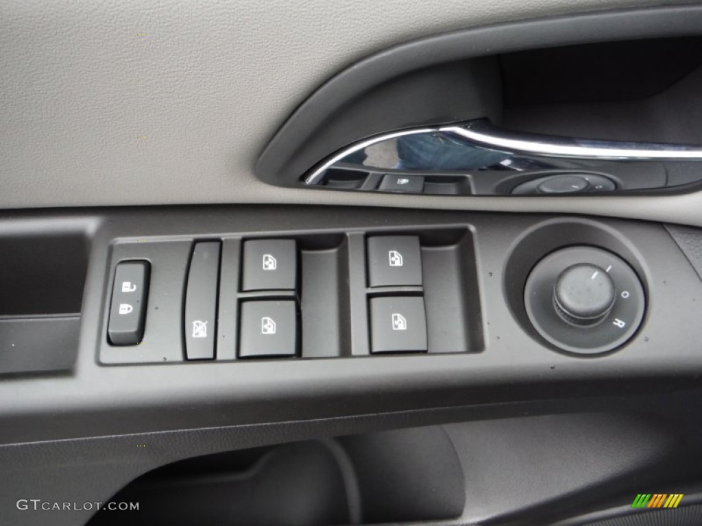 2015 Cruze LS - Blue Ray Metallic / Jet Black/Medium Titanium photo #7