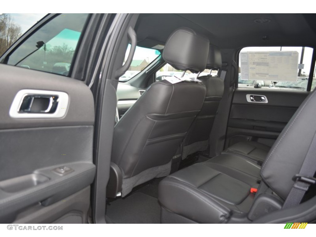 2015 Explorer XLT - Tuxedo Black / Charcoal Black photo #10