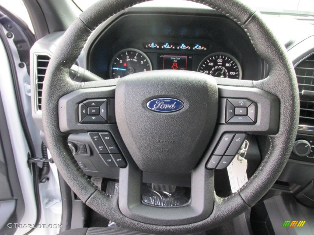 2015 Ford F150 XLT SuperCrew 4x4 Black Steering Wheel Photo #102742753