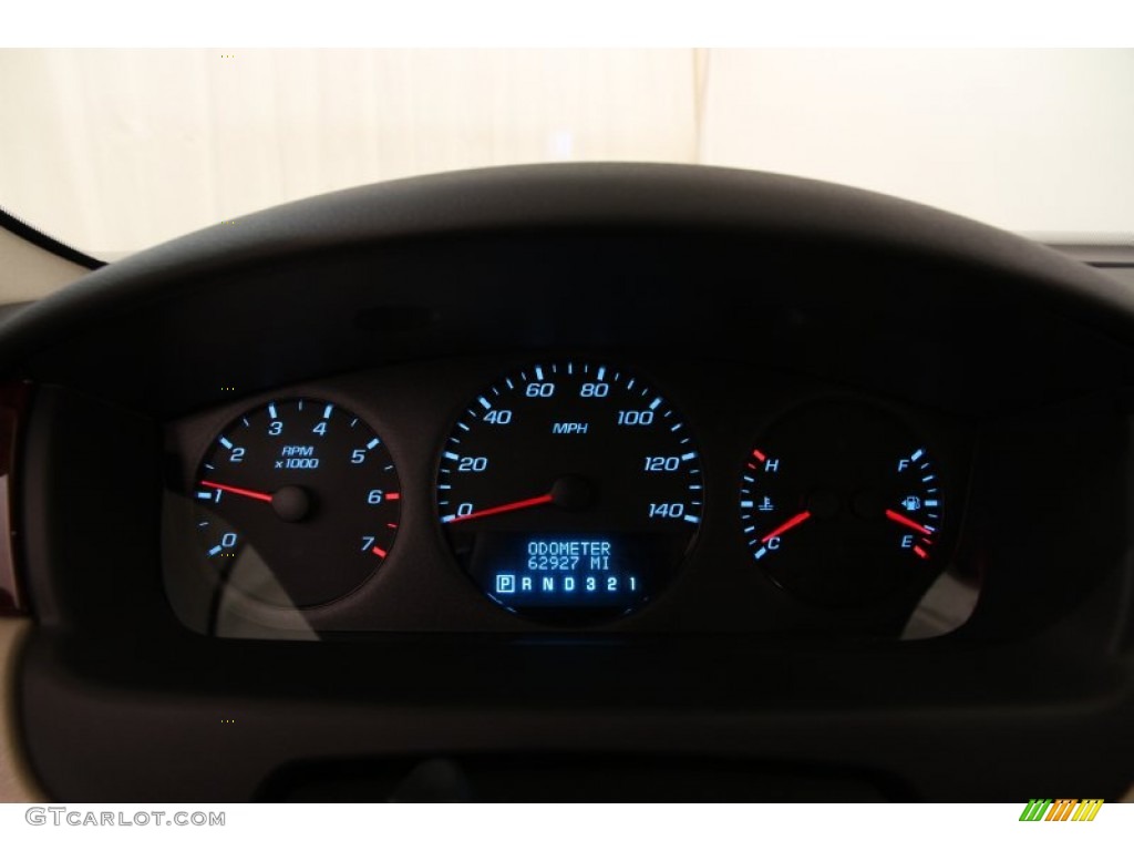 2009 Chevrolet Impala LS Gauges Photos