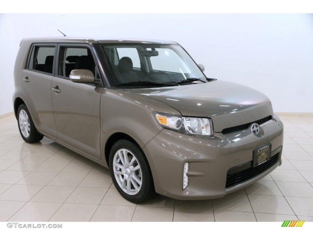 2013 xB  - Army Rock Metallic / Dark Gray photo #1
