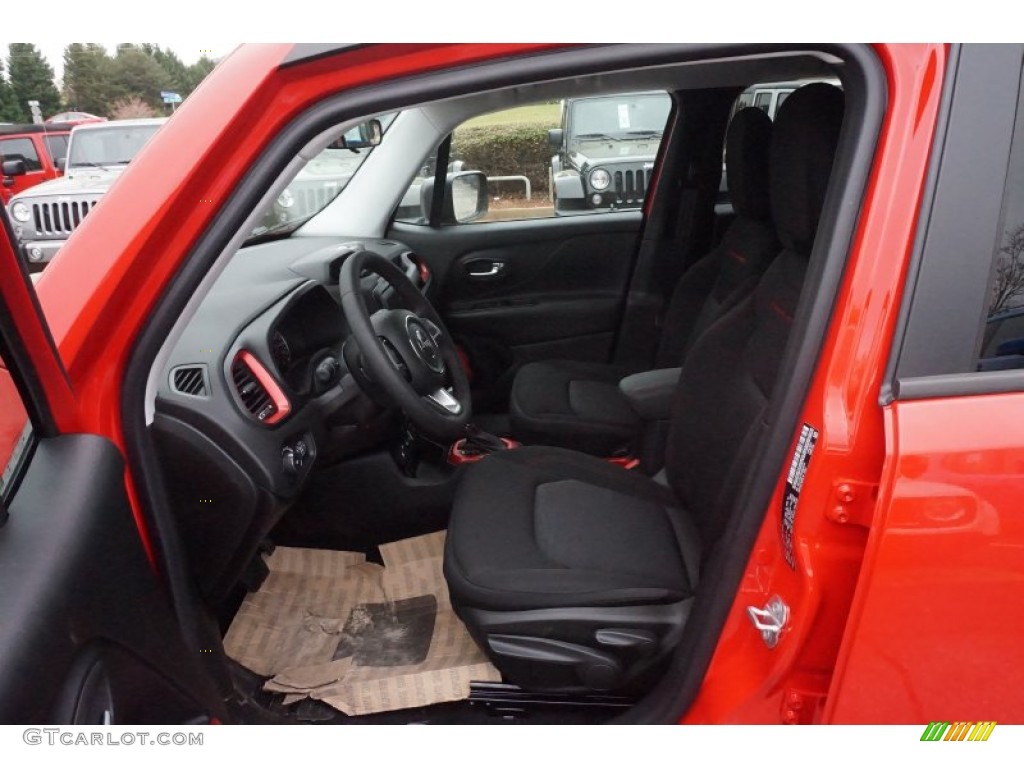 Black Interior 2015 Jeep Renegade Trailhawk 4x4 Photo #102752167