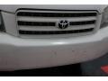 2002 Super White Toyota Highlander V6  photo #33