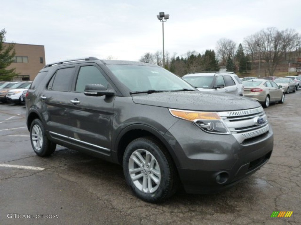 2015 Explorer XLT 4WD - Magnetic / Charcoal Black photo #1