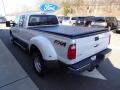 White Platinum - F350 Super Duty Lariat Crew Cab 4x4 DRW Photo No. 2