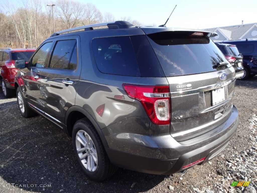 2015 Explorer XLT 4WD - Magnetic / Charcoal Black photo #2