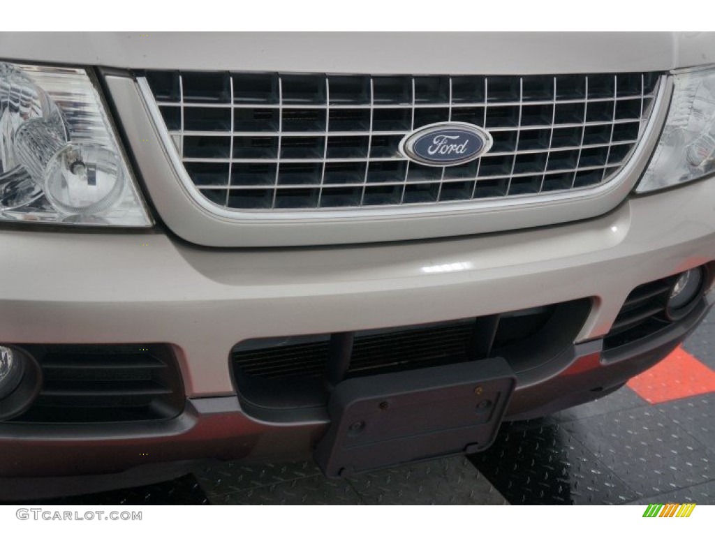2005 Explorer XLT 4x4 - Mineral Grey Metallic / Midnight Grey photo #35