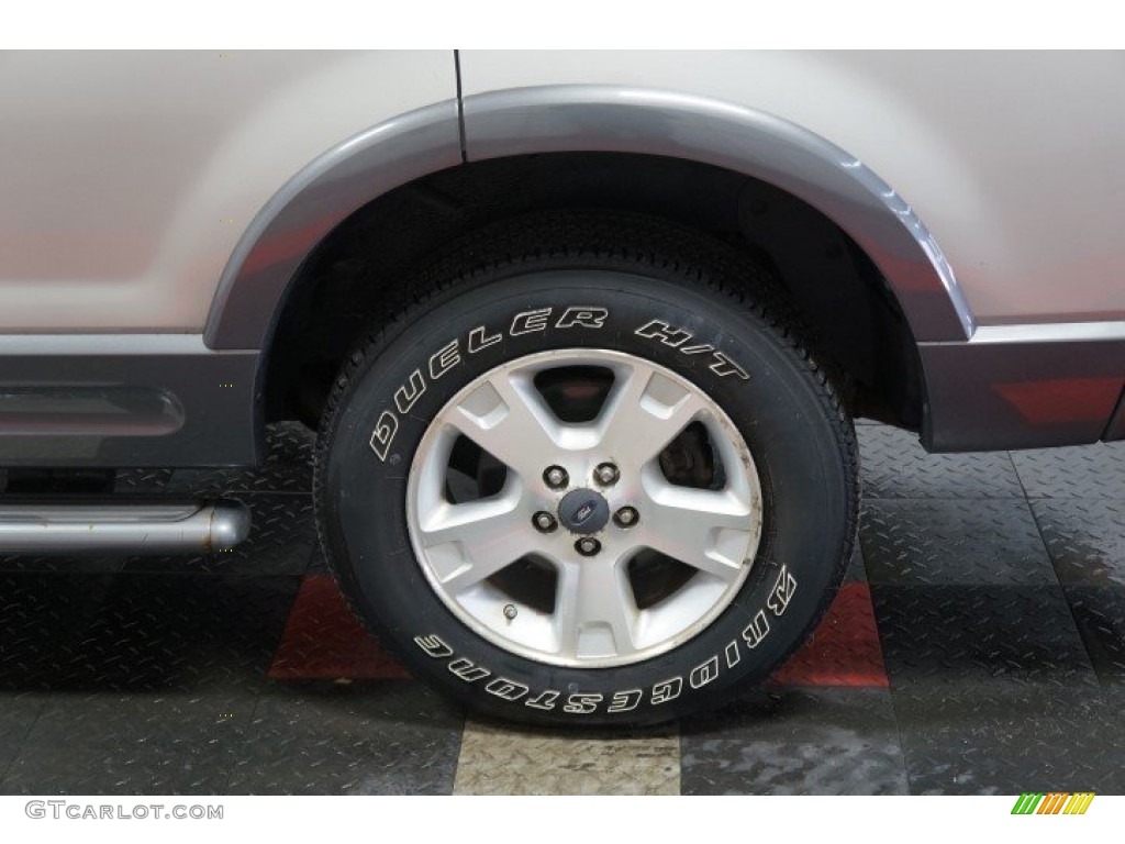 2005 Explorer XLT 4x4 - Mineral Grey Metallic / Midnight Grey photo #54